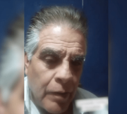 Espinoza publica video brindando su versión sobre las acusaciones de presunta agresión y ofrece disculpas