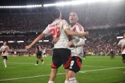 River Plate se floreó ante Barracas y se metió en cuartos de final