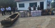 En San Pablo de Tiquina decomisaron varios productos durante operativos contra el contrabando