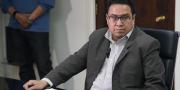 Exministro Siles continuará internado en la clínica por cuatro o cinco semanas