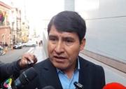 Dan detención domiciliaria a la mujer acusada de empujar al gobernador Condori