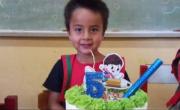 Llamadas, fotos a Loan y mensajes: los detalles que alarman