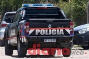 Por un cargador, alumna bandeña de 14 años molió a golpes a otra en el aula