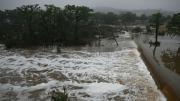 Aumentan a 80 los muertos por las inundaciones en Texas