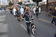 Desfiles cívicos por las fiestas julias toman La Paz y recorren los siete macrodistritos