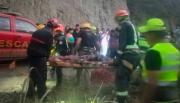 FALLECEN TRES MIEMBROS DE UNA FAMILIA Y SOBREVIVE UN NIÑO DE OCHO AÑOS EN HECHO DE TRÁNSITO EN YUNGAS