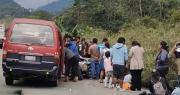 Dos vehículos impactan de frente en la ruta nueva Cochabamba – Santa Cruz y dejan al menos tres heridos