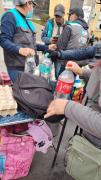 Operativos revelan venta de alcohol en botellas reutilizadas y con mangueras defectuosas