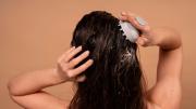 El ingrediente natural que fortalece el cabello y evita la caspa: así debes aplicarlo