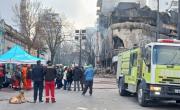 Fuego y derrumbe en La Plata: llegaron expertos que buscarán entre los escombros si el incendio dejó víctimas fatales