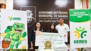 Presentan a Q'marin, el personaje de la empresa de aseo Geres de Sacaba