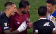 Se filtró lo que le dijo Izquierdoz a Merlos tras la polémica en Lanús vs. Central previo al gol de Di María