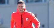 Desde Independiente desmienten un interés por Marcos Rojo mientras Estudiantes sigue siendo un posible destino
