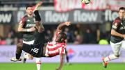 Torneo Clausura: Estudiantes lo dio vuelta en medio de un clima hostil