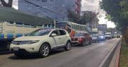 Ante filas por combustible y la escasez de gas, YPFB vuelve a decir que hay sobredemanda y especulación