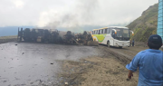 Policía confirma que chofer de cisterna murió carbonizado en el accidente de El Sillar