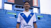 Tras irse por la puerta de atrás de River, Rodrigo Aliendro fue presentado como refuerzo de Vélez