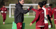 Eduardo Domínguez prepara un cambio de esquema y de nombres para visitar a Racing