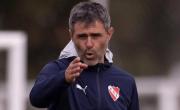 Vaccari evalúa variantes para jugar en el Bosque