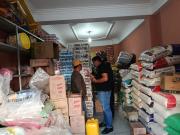 Comerciantes acopiaron aceite y lo vendían con fechas pasadas