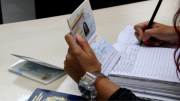 Saime advierte sobre gestores que ofrecen cédula y pasaporte a personas en el exterior: el trámite es solo presencial