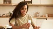 ¿Tomas suplemento de vitamina D? Esto es todo lo que debes tener en cuenta para no dañar tu salud y lograr efectividad