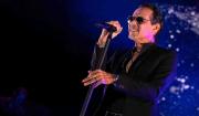 Marc Anthony vuelve a levantar sospecha tras realizar muecas durante concierto