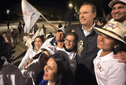 Tuto promete un país seguro al que regresar a migrantes bolivianos