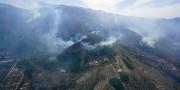 Incendio forestal en Tarija es de magnitud, Arce instruye arribo de segundo helicóptero y de más bomberos