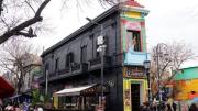 “Darkminito”: hasta cuándo quedará pintada de negro la clásica esquina de La Boca