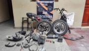Cayó por una pelea y terminó entregando motopartes robadas y municiones