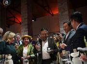 Junto a autoridades internacionales inauguran el salón de vinos y singanis conmemorativos del Bicentenario
