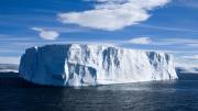 El iceberg más grande del mundo se fragmenta en el sur y preocupa a los científicos