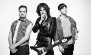 Detonantes vuelve con todo: presenta 'Bola Rápida' en The Roxy Live