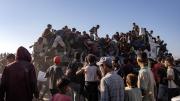 Al menos 20 personas murieron al volcar un camión con ayuda humanitaria en Gaza