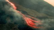 Una nueva erupción del volcán Kīlauea de Hawái genera fuentes de lava de hasta 90 metros