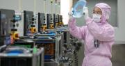 Aranceles del 100% anunciados por Trump sacuden el sector asiático de semiconductores