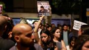 Dolor en Cisjordania: enterraron al activista palestino asesinado por un colono israelí en medio del bloqueo militar