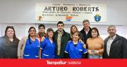 Torres recorrió las nuevas aulas del Centro “Arturo Roberts” de Gaiman