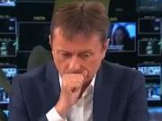Un ministro serbio sufrió un ACV durante un programa en vivo: el impactante momento