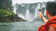 Los “trucos” para gastar menos que utilizan los turistas que viajan a las Cataratas del Iguazú