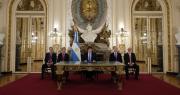 Milei cuestionó al Congreso y anunció dos medidas para blindar el superávit fiscal