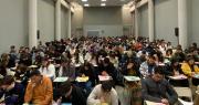 Analizan deportar a 109 extranjeros que rindieron el examen de residencias y entraron al país como turistas