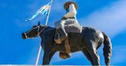 Video: un monumento con tradición y mucha polvareda en Santa Lucía