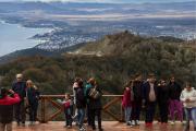 Un viaje a las alturas: los chicos suben una semana gratis al Cerro Otto en Bariloche
