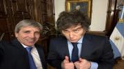 Milei replicó a críticos posteando sobre economía (y con Adorni aplaudieron fakes de Kicillof)