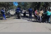 Una motociclista de 16 años sin casco protector derrapó y resultó lesionada