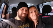Así vive la pareja de Ana Fiorino a un año del choque en La Plata que lo dejó ciego de un ojo y sin su amor