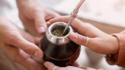 La peligrosa consecuencia de dejar la yerba en el mate todo el día y cómo evitar riesgos para la salud