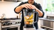 Licuar cáscaras de banana y huevo: por qué recomiendan hacerlo y para qué sirve